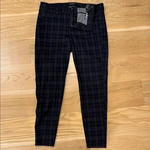 Liverpool Women's Dark Plaid Straight Leg Pants
